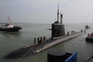 Indias-Scorpene-class-sub-rolls-out-of-building-hall